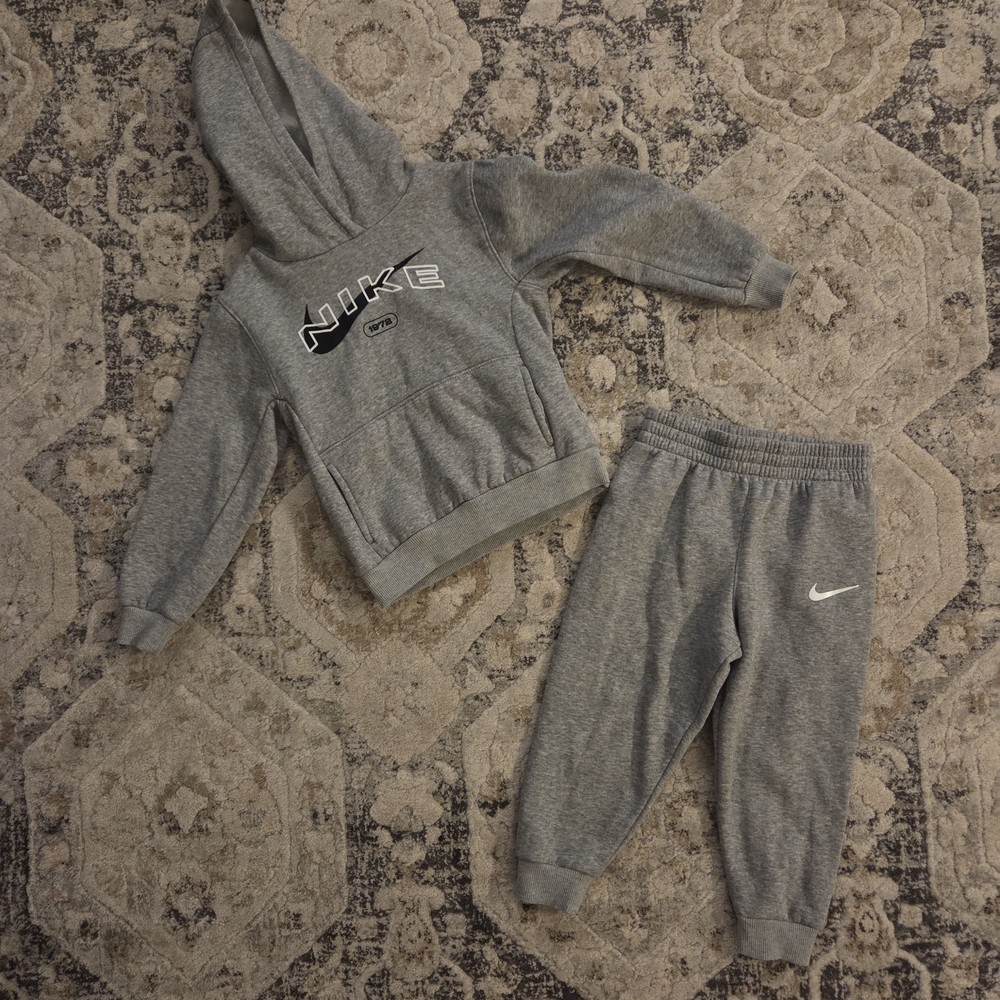 Nike Kids Gray Tracksuit Set